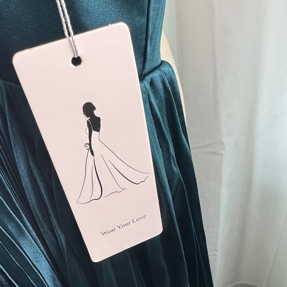 Elegant Teal Satin Maxi Dress - Picture 4 of 4